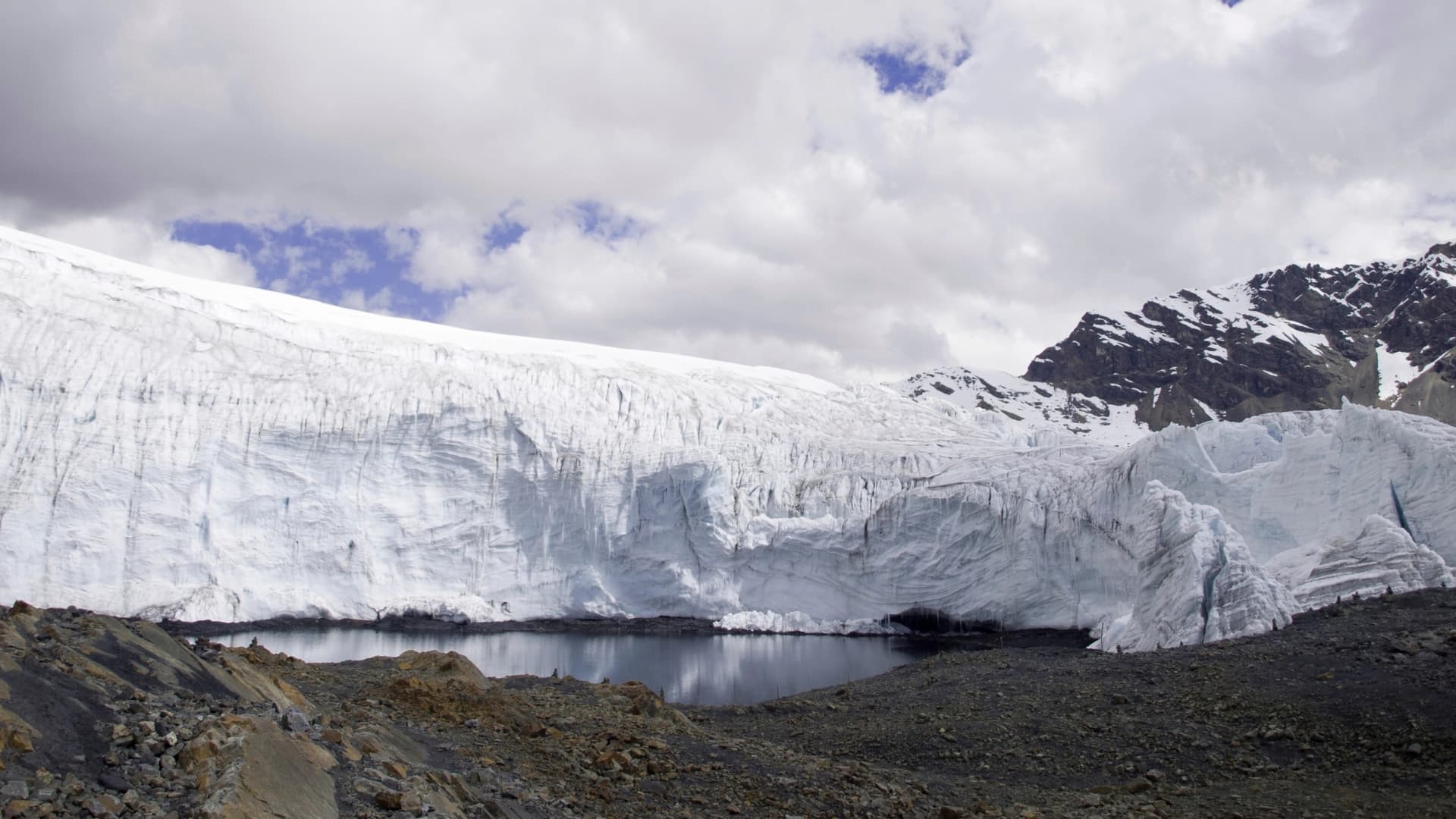 Nevado Mateo 5,150m Day Climb from Huaraz, Peru with guide