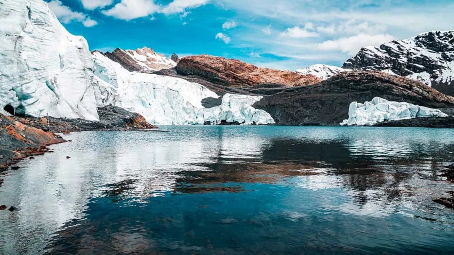 Pastoruri Glacier Tour in Huaraz, Peru with guide package