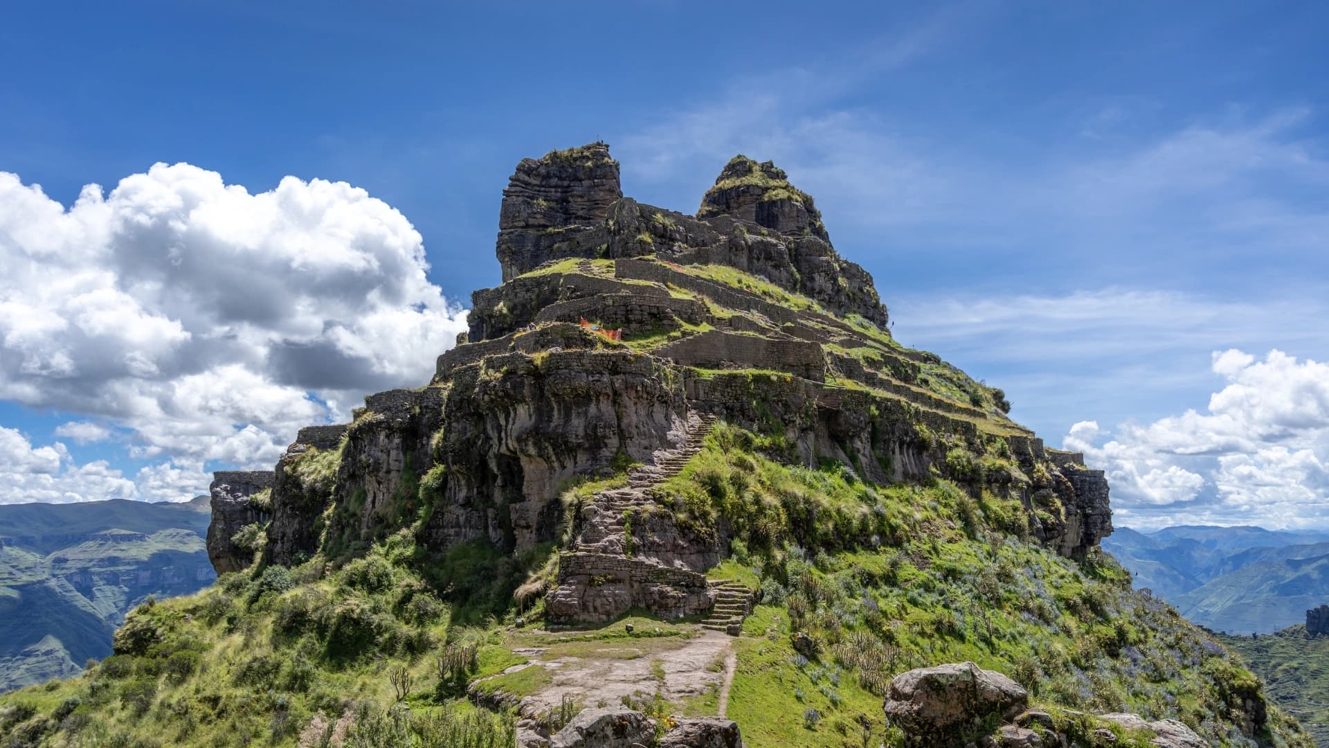 Waqrapukara Full-Day Trek from Cusco, Peru with guide